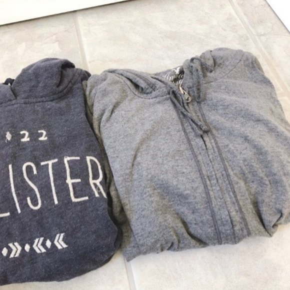 2 Hoodie Bundle Size: SMALL - Picture 3 of 3